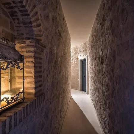 Adrieli Kır Evi