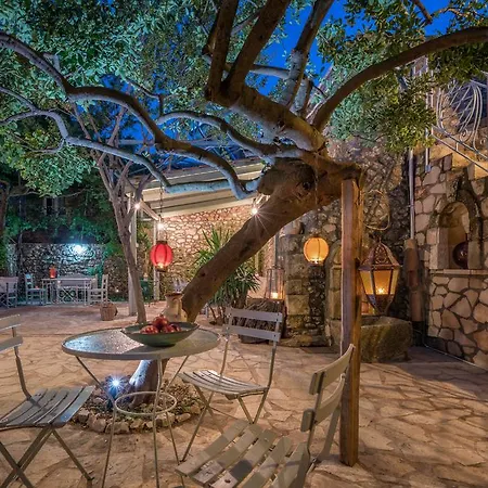 منزل ريفي Adrieli Village Houses, By Zantewize آغيوس نيكولاوس